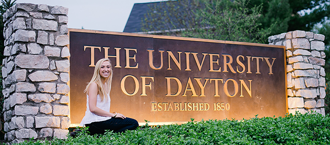 high school senior photos at university of dayton